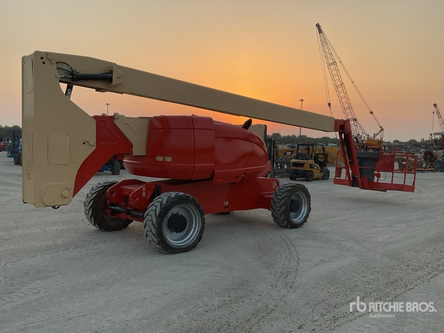 2010 JLG 800AJ 4WD Diesel Articulating Boom Lift - Zglobna platforma: slika 5 2010 JLG 800AJ 4WD Diesel Articulating Boom Lift - Zglobna platforma: slika 5