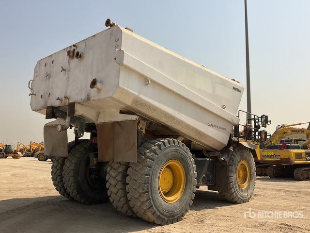 2010 Komatsu HD465-7R 50000 L Water Wagon - Kiper sa krutom šasijom/ Kiper za kamen: slika 4 2010 Komatsu HD465-7R 50000 L Water Wagon - Kiper sa krutom šasijom/ Kiper za kamen: slika 4