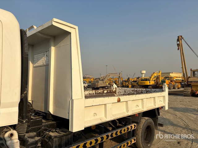 2010 Mitsubishi Canter 4x4 S/A Dump Truck - Istovarivač: slika 5 2010 Mitsubishi Canter 4x4 S/A Dump Truck - Istovarivač: slika 5