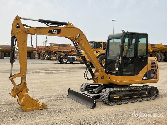 2011 Cat 306 - Mini bager: slika 2 2011 Cat 306 - Mini bager: slika 2