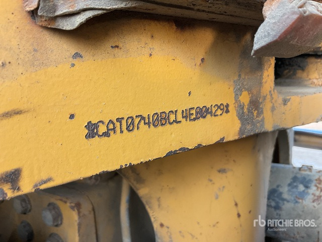 2011 Cat 740B - Zglobni kiper: slika 5 2011 Cat 740B - Zglobni kiper: slika 5