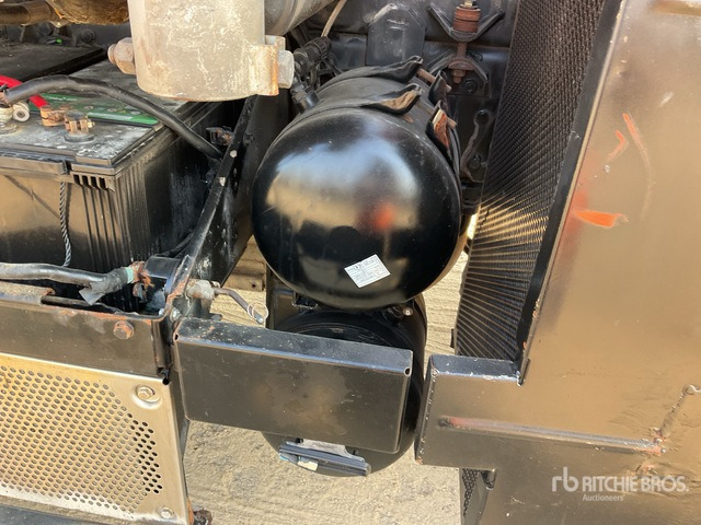 2012 Mercedes-Benz Unimog 500 4x4 Solar Panel Cleaning Truck :Misc. Truck - Autočistilica: slika 4 2012 Mercedes-Benz Unimog 500 4x4 Solar Panel Cleaning Truck :Misc. Truck - Autočistilica: slika 4