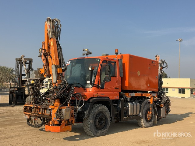 2012 Mercedes-Benz Unimog 500 4x4 Solar Panel Cleaning Truck :Misc. Truck - Autočistilica: slika 1 2012 Mercedes-Benz Unimog 500 4x4 Solar Panel Cleaning Truck :Misc. Truck - Autočistilica: slika 1