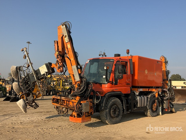 2012 Mercedes-Benz Unimog 500 Solar Panel Cleaning Truck :Misc. Truck - Autočistilica: slika 1 2012 Mercedes-Benz Unimog 500 Solar Panel Cleaning Truck :Misc. Truck - Autočistilica: slika 1