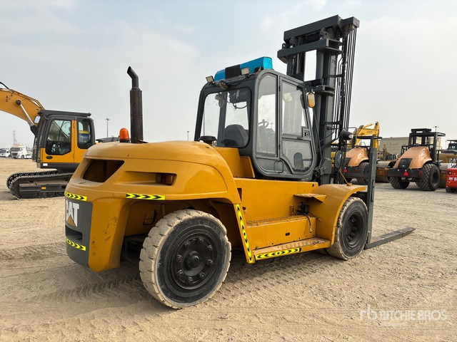 2014 Cat DP150 15 ton Forklift - Dizel viljuškar: slika 3 2014 Cat DP150 15 ton Forklift - Dizel viljuškar: slika 3