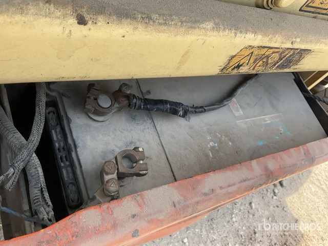 2014 JLG 1930ES Electric Scissor Lift - Lift u obliku makaza: slika 5 2014 JLG 1930ES Electric Scissor Lift - Lift u obliku makaza: slika 5