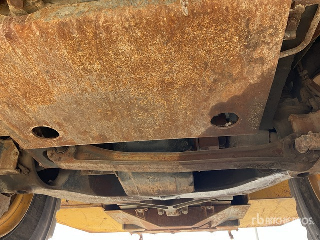 2014 Komatsu HM400-3 Articulated Dump Truck - Zglobni kiper: slika 5 2014 Komatsu HM400-3 Articulated Dump Truck - Zglobni kiper: slika 5