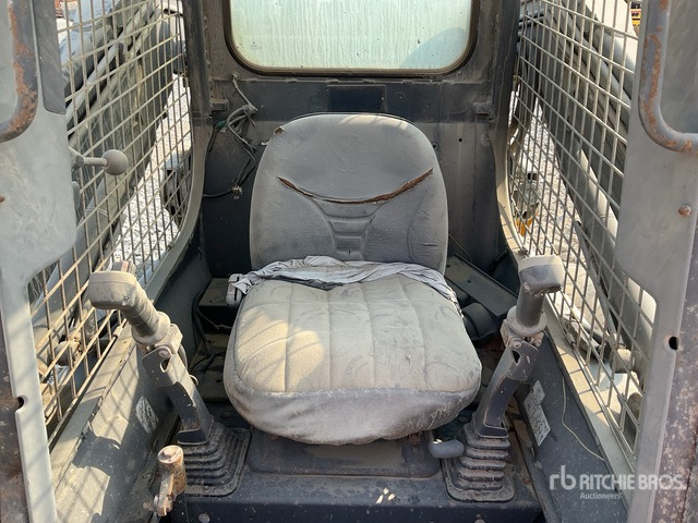 2014 New Holland L225 (Inoperable) Skid Steer Loader - Mini utovarivač: slika 5 2014 New Holland L225 (Inoperable) Skid Steer Loader - Mini utovarivač: slika 5