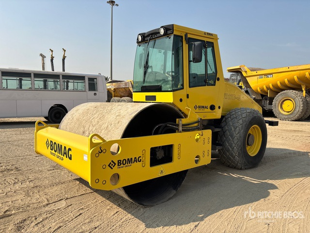 2015 Bomag BW211D-40 Smooth Drum Compactor - Kompaktor: slika 1 2015 Bomag BW211D-40 Smooth Drum Compactor - Kompaktor: slika 1