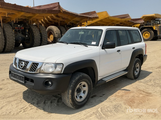 2018 Nissan Patrol GL 4x4 SUV - SUV: slika 1 2018 Nissan Patrol GL 4x4 SUV - SUV: slika 1