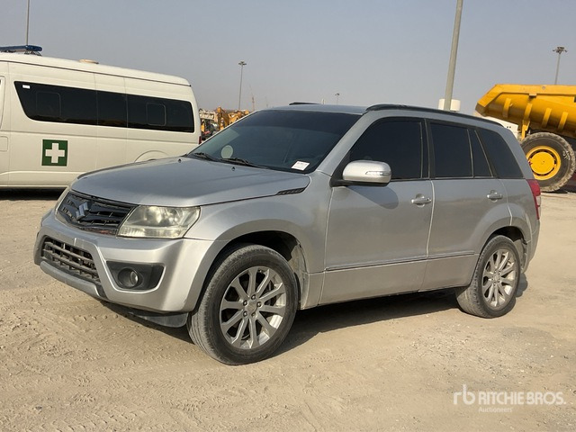 2018 Suzuki Grand Vitara 4x4 SUV - SUV: slika 1 2018 Suzuki Grand Vitara 4x4 SUV - SUV: slika 1