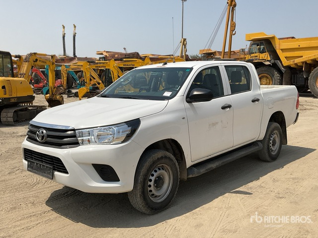 2018 Toyota Hilux 4x4 Crew Cab Pickup - Pikap: slika 2 2018 Toyota Hilux 4x4 Crew Cab Pickup - Pikap: slika 2