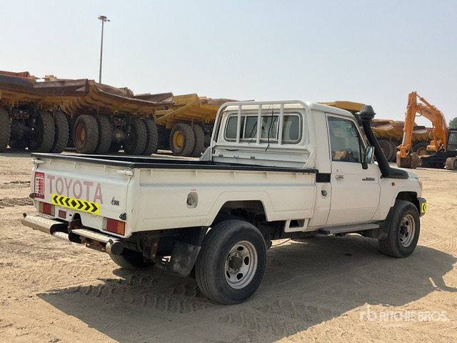 2018 Toyota Land Cruiser 79L 4x4 Pickup - Pikap: slika 3 2018 Toyota Land Cruiser 79L 4x4 Pickup - Pikap: slika 3