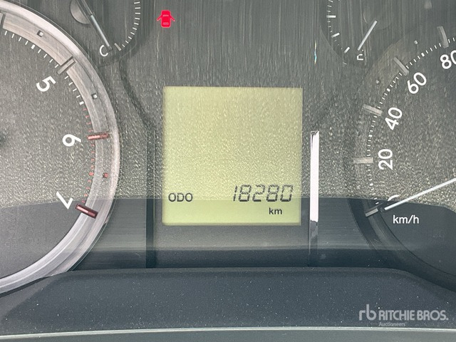 2018 Toyota Prado 150L 4x4 SUV - SUV: slika 3 2018 Toyota Prado 150L 4x4 SUV - SUV: slika 3