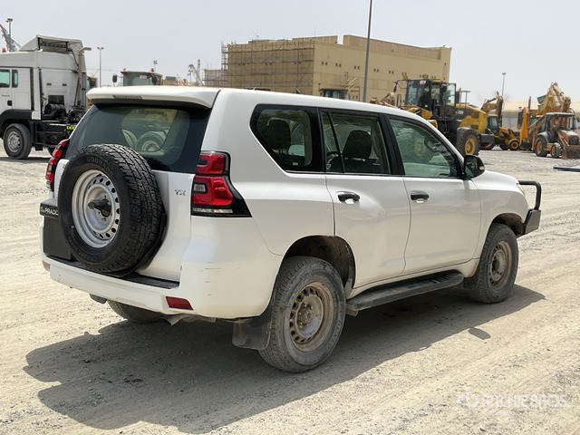 2018 Toyota Prado TX 150L 4x4 SUV - SUV: slika 3 2018 Toyota Prado TX 150L 4x4 SUV - SUV: slika 3