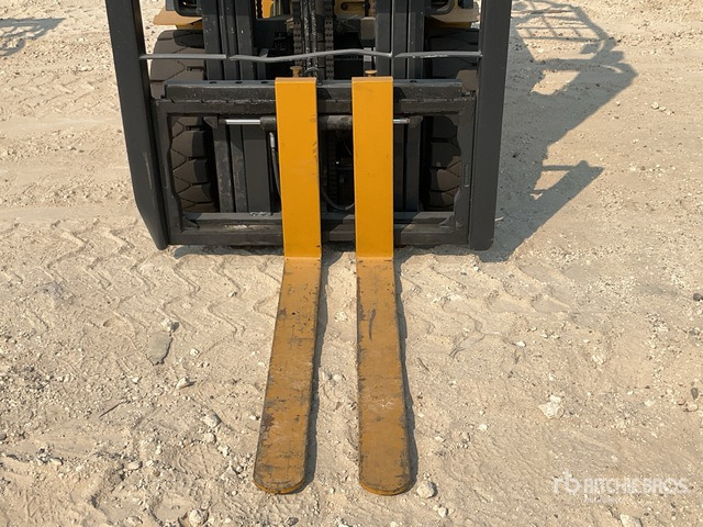 2019 Cat EP30CA1 3 ton Electric Forklift - Električni viljuškar: slika 4 2019 Cat EP30CA1 3 ton Electric Forklift - Električni viljuškar: slika 4