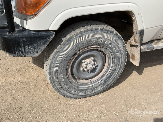 2019 Toyota Land Cruiser 76L 4x4 SUV - SUV: slika 5 2019 Toyota Land Cruiser 76L 4x4 SUV - SUV: slika 5