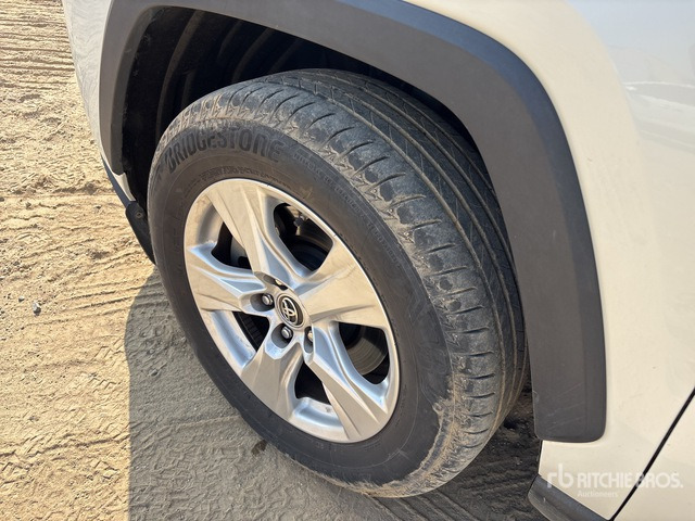 2019 Toyota RAV4 4WD SUV - SUV: slika 4 2019 Toyota RAV4 4WD SUV - SUV: slika 4