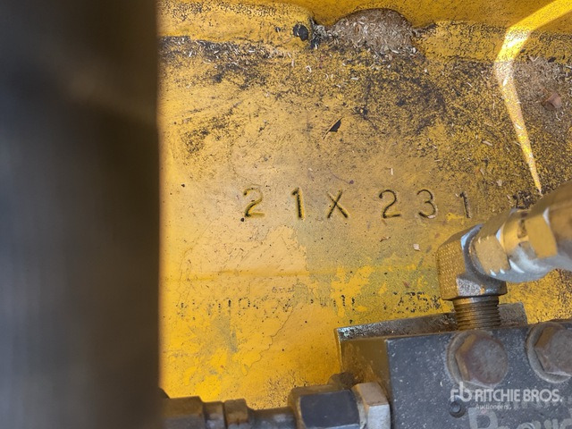 2021 Komatsu PC300-8M0 Tracked Excavator - Bager guseničar: slika 2 2021 Komatsu PC300-8M0 Tracked Excavator - Bager guseničar: slika 2