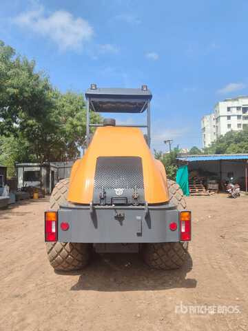 2022 Case 1107FX Smooth Drum Compactor - Kompaktor: slika 2 2022 Case 1107FX Smooth Drum Compactor - Kompaktor: slika 2