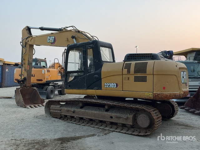 2022 Cat 323D3 - Bager guseničar: slika 5 2022 Cat 323D3 - Bager guseničar: slika 5