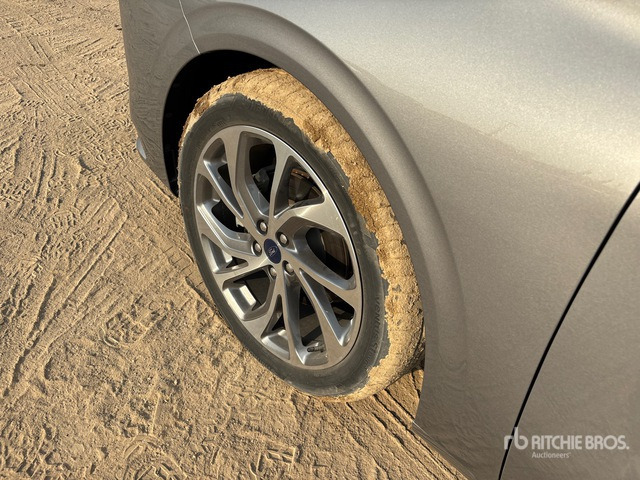 2023 Ford Taurus LX Titanium Automobile - Automobil: slika 4 2023 Ford Taurus LX Titanium Automobile - Automobil: slika 4