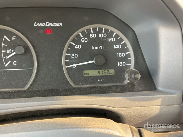 2023 Toyota Land Cruiser 79L 4x4 Crew Cab Pickup - Pikap: slika 2 2023 Toyota Land Cruiser 79L 4x4 Crew Cab Pickup - Pikap: slika 2