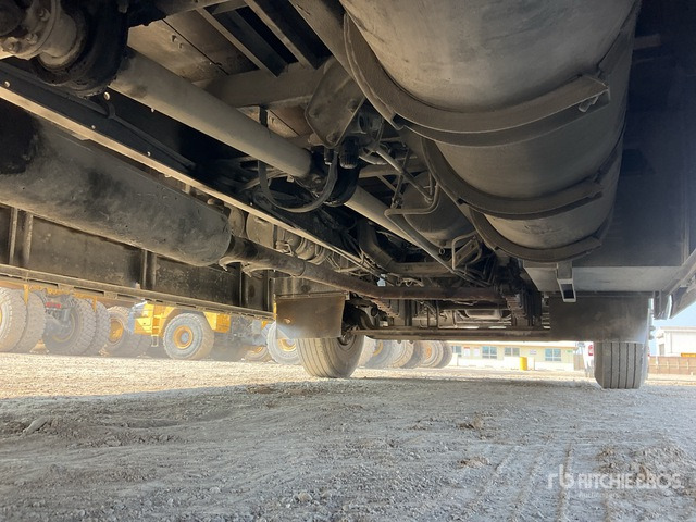 2006 TATA LPO1316/55 4x2 81-Seat Transit Bus - Autobus: slika 5 2006 TATA LPO1316/55 4x2 81-Seat Transit Bus - Autobus: slika 5