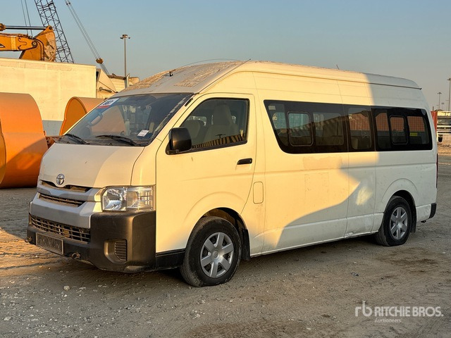 2018 Toyota Hiace 4x2 16-Seat Mini Bus - Autobus: slika 1 2018 Toyota Hiace 4x2 16-Seat Mini Bus - Autobus: slika 1