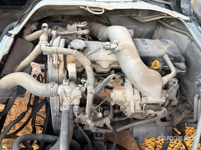 2018 Toyota Hiace 4x2 16-Seat Mini Bus - Autobus: slika 5 2018 Toyota Hiace 4x2 16-Seat Mini Bus - Autobus: slika 5