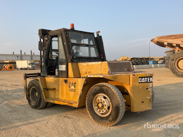 Cat V225B Forklift - Viljuškar: slika 2 Cat V225B Forklift - Viljuškar: slika 2