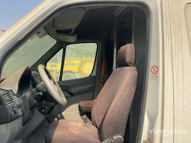 2016 Mercedes-Benz Sprinter 316 (Inoperable) Cargo Van - Dostavno vozilo: slika 5 2016 Mercedes-Benz Sprinter 316 (Inoperable) Cargo Van - Dostavno vozilo: slika 5