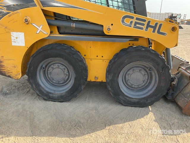 Gehl R135 - Mini utovarivač: slika 5 Gehl R135 - Mini utovarivač: slika 5