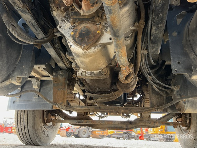 2005 Mack Granite CV713 6x4 T/A Day Cab Truck Tractor - Tegljač: slika 5 2005 Mack Granite CV713 6x4 T/A Day Cab Truck Tractor - Tegljač: slika 5