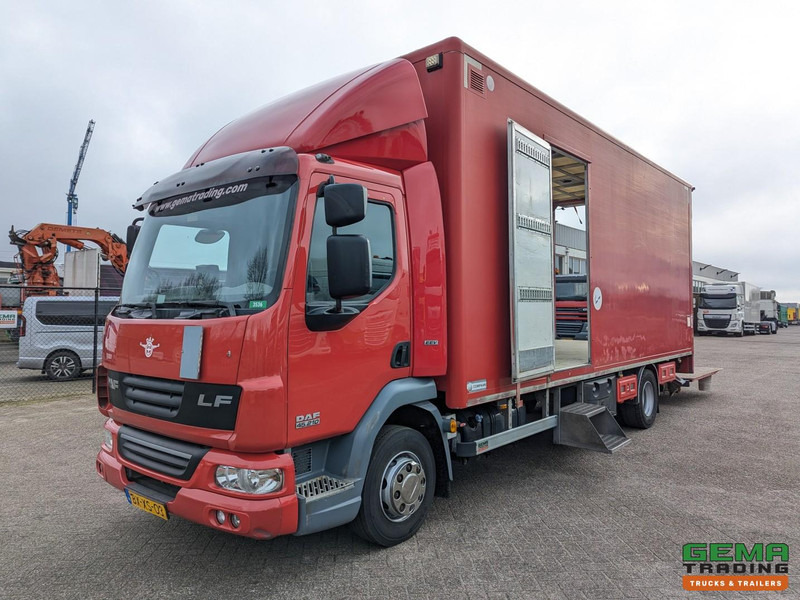 DAF FA LF45.210 4x2 Dagcab Euro5 EEV - GeslotenBak 6.6M - Zijdeuren - Weegsysteem - Laadklep 1500KG - Kamion sa zatvorenim sandukom: slika 1 DAF FA LF45.210 4x2 Dagcab Euro5 EEV - GeslotenBak 6.6M - Zijdeuren - Weegsysteem - Laadklep 1500KG - Kamion sa zatvorenim sandukom: slika 1