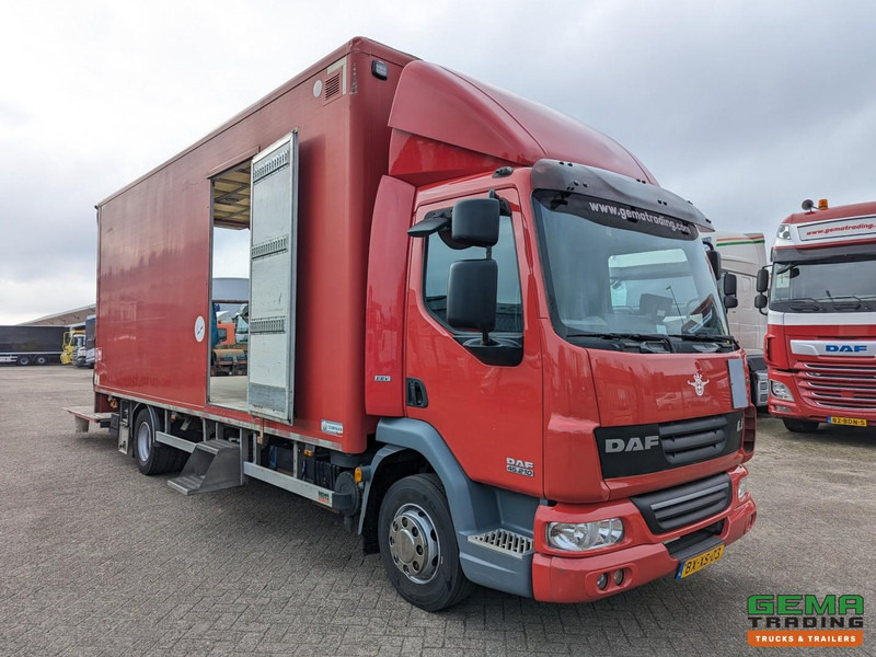 DAF FA LF45.210 4x2 Dagcab Euro5 EEV - GeslotenBak 6.6M - Zijdeuren - Weegsysteem - Laadklep 1500KG - Kamion sa zatvorenim sandukom: slika 2 DAF FA LF45.210 4x2 Dagcab Euro5 EEV - GeslotenBak 6.6M - Zijdeuren - Weegsysteem - Laadklep 1500KG - Kamion sa zatvorenim sandukom: slika 2