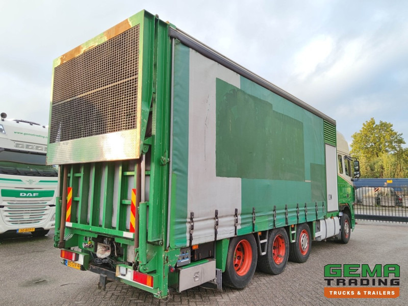 DAF FAK XF95.430 8x2 Super spacecab Euro3 - CurtainSider 7.31m + Ramp 16T - MachineTransporter - 6 Persons (V558) - Kamion za prevoz automobila: slika 4 DAF FAK XF95.430 8x2 Super spacecab Euro3 - CurtainSider 7.31m + Ramp 16T - MachineTransporter - 6 Persons (V558) - Kamion za prevoz automobila: slika 4