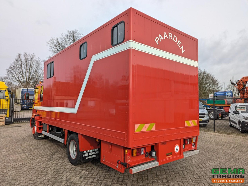 Iveco Tector ML120E24D 4x2 Euro3 DubbelCabine - Paardenwagen 3-Paards - Kleedruimte - Hydraulische klep- TOP! - Kamion za prevoz konja: slika 4 Iveco Tector ML120E24D 4x2 Euro3 DubbelCabine - Paardenwagen 3-Paards - Kleedruimte - Hydraulische klep- TOP! - Kamion za prevoz konja: slika 4
