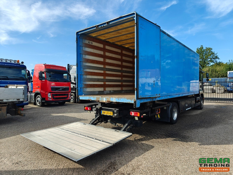 MAN TGA 18.310 4x2 LX Euro3 - Handgeschakeld ZF16 - BDF/VerhuisBak + Laadklep 2000KG - 207.000km - 12/2025 APK - Kamion za prevoz kontejnera/ Kamion sa promenjivim sandukom: slika 2 MAN TGA 18.310 4x2 LX Euro3 - Handgeschakeld ZF16 - BDF/VerhuisBak + Laadklep 2000KG - 207.000km - 12/2025 APK - Kamion za prevoz kontejnera/ Kamion sa promenjivim sandukom: slika 2