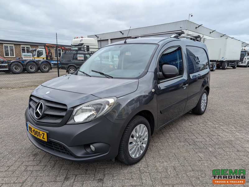 Mercedes-Benz Citan 108 CDI BlueEFFICIENCY - Airco - Dakrails - Trekhaak - 04/2026APK - Mali kombi: slika 1 Mercedes-Benz Citan 108 CDI BlueEFFICIENCY - Airco - Dakrails - Trekhaak - 04/2026APK - Mali kombi: slika 1