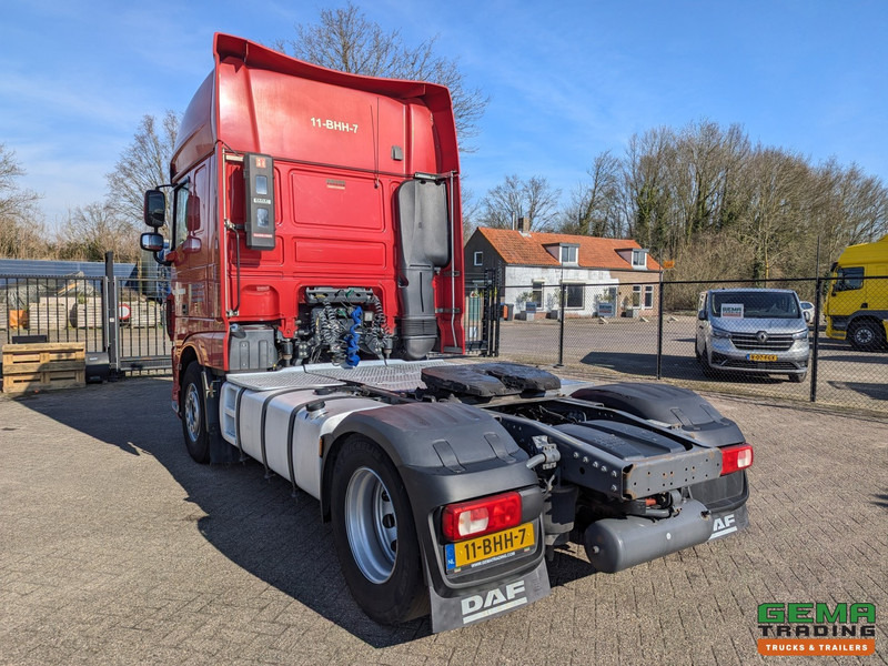 DAF XF 460 FT 4x2 Superspacecab Euro6 - Groot Brandstoffilter - RVS Gereedschapskist - Reservewiel - 07/2025APK - Tegljač: slika 4 DAF XF 460 FT 4x2 Superspacecab Euro6 - Groot Brandstoffilter - RVS Gereedschapskist - Reservewiel - 07/2025APK - Tegljač: slika 4