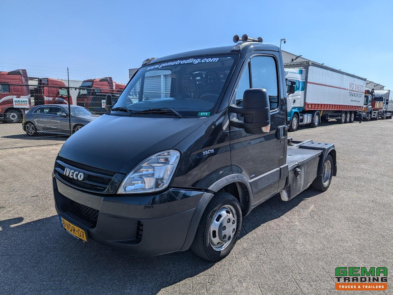 Iveco 35C18/T 4x2 Euro4 - BE-Trekker - 3-Zits - Luchthoorns - NAP - Tegljač: slika 1 Iveco 35C18/T 4x2 Euro4 - BE-Trekker - 3-Zits - Luchthoorns - NAP - Tegljač: slika 1