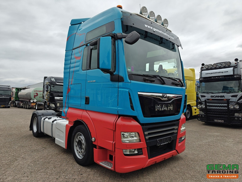 MAN TGX 18.500 4x2 XXL Euro6 - MEGA - Retarder - Dubbele Tanks - Standairco - KoffieMachine - Tegljač: slika 2 MAN TGX 18.500 4x2 XXL Euro6 - MEGA - Retarder - Dubbele Tanks - Standairco - KoffieMachine - Tegljač: slika 2