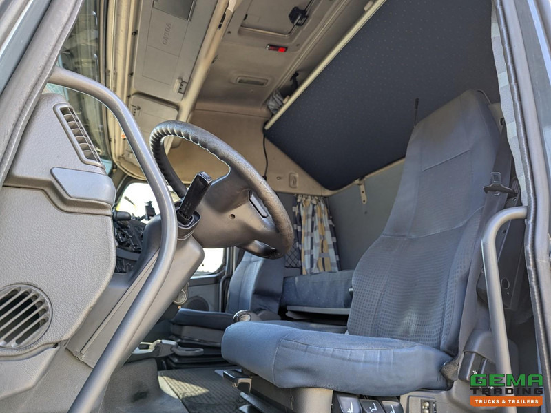 Volvo FH400 6x2 Globetrotter XL Euro5 - XLOW/Mega - Dubbele Tanks - Hefschotel - Tegljač: slika 5 Volvo FH400 6x2 Globetrotter XL Euro5 - XLOW/Mega - Dubbele Tanks - Hefschotel - Tegljač: slika 5