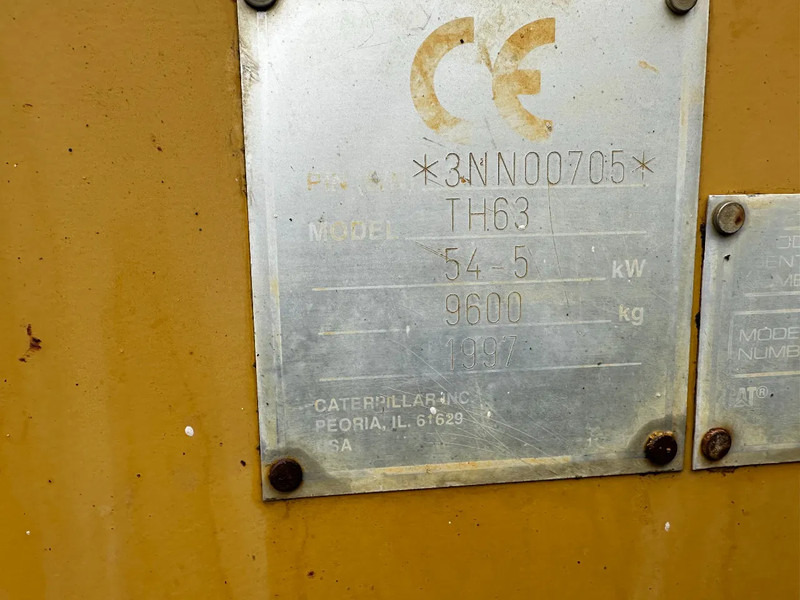 Teleskopski upravljač Caterpillar TH63 4X4X4 Telehandler: slika 7
