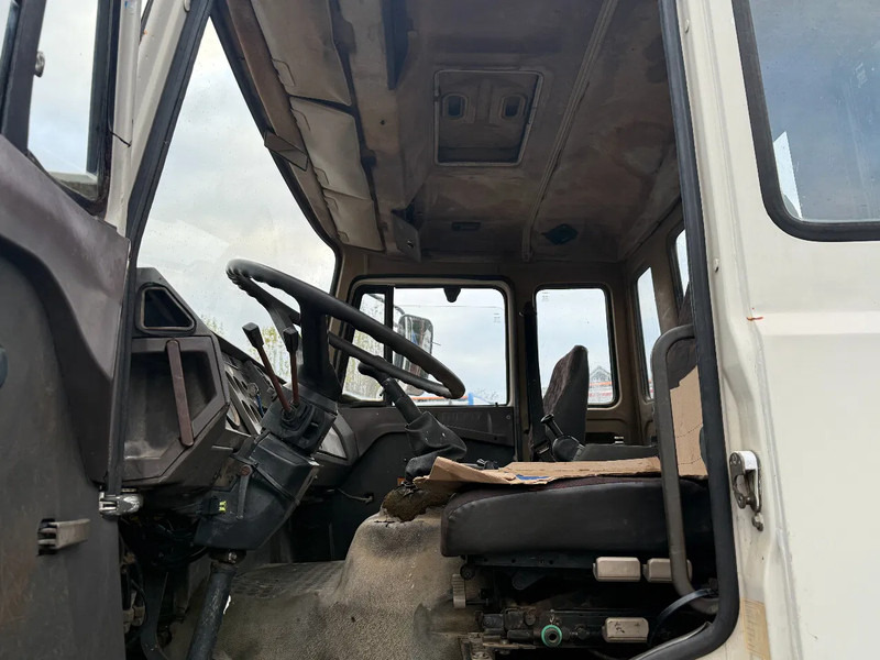 Kamion sa golom šasijom i zatvorenom kabinom Iveco 260-34 6X6 Chassis Spring/spring ZF Man Gear (Without Crane): slika 11 Kamion sa golom šasijom i zatvorenom kabinom Iveco 260-34 6X6 Chassis Spring/spring ZF Man Gear (Without Crane): slika 11