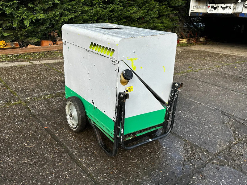 Pramac P6000S2 6KVA Generator - Set generatora: slika 2 Pramac P6000S2 6KVA Generator - Set generatora: slika 2