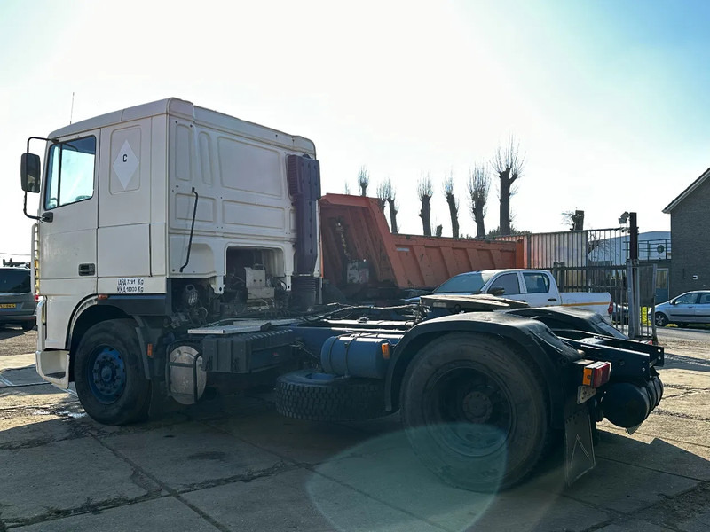 DAF XF 95.380 4X2 Tractor-unit Spring/Air ZF Manual Euro2 PTO - Tegljač: slika 3 DAF XF 95.380 4X2 Tractor-unit Spring/Air ZF Manual Euro2 PTO - Tegljač: slika 3