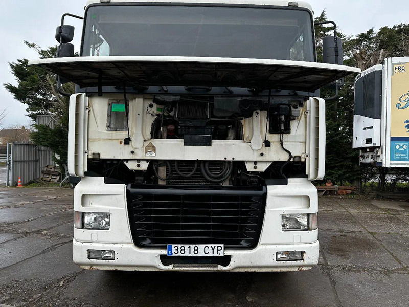 DAF XF 95.380 4X2 Tractor-unit Spring/Air ZF Manual Euro2 PTO - Tegljač: slika 5 DAF XF 95.380 4X2 Tractor-unit Spring/Air ZF Manual Euro2 PTO - Tegljač: slika 5
