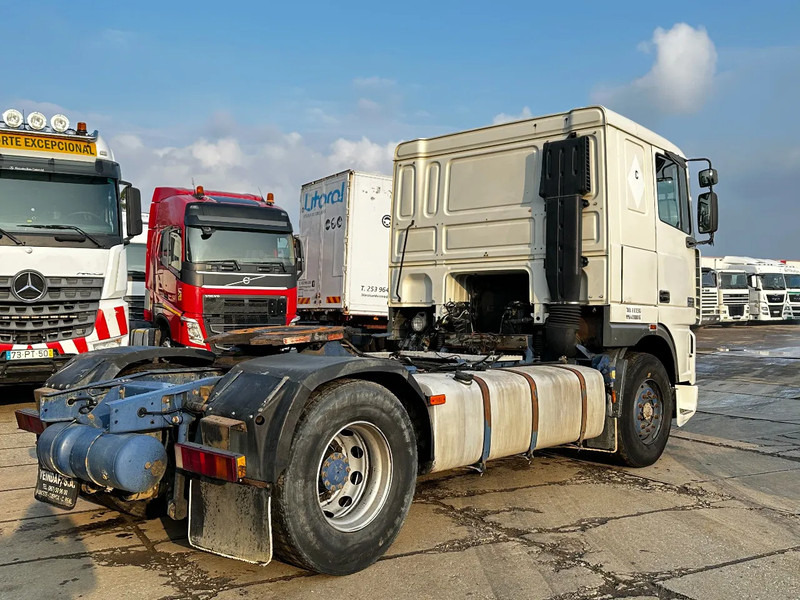 DAF XF 95.380 4X2 Tractor-unit Spring/Air ZF Manual Euro2 PTO - Tegljač: slika 4 DAF XF 95.380 4X2 Tractor-unit Spring/Air ZF Manual Euro2 PTO - Tegljač: slika 4
